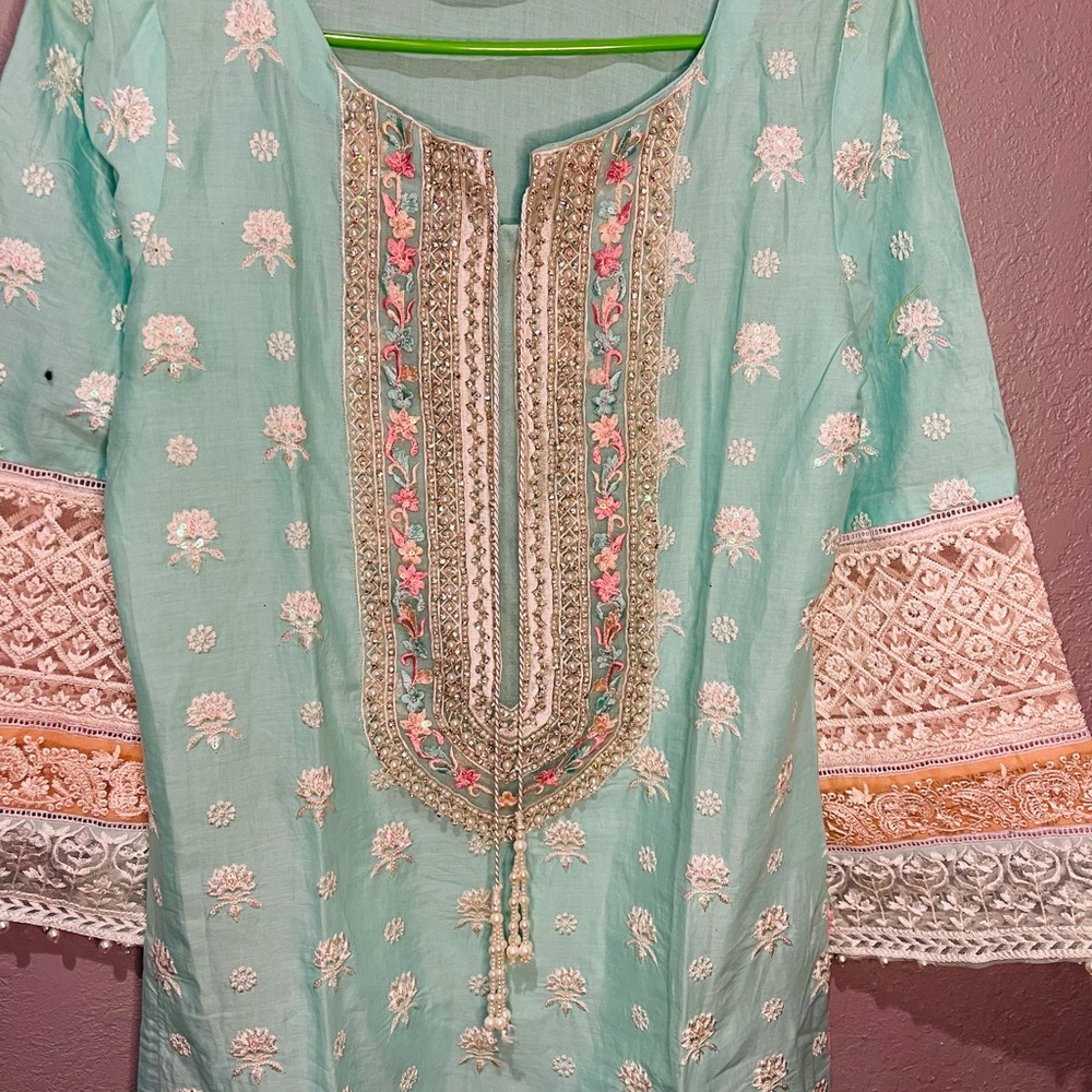 Pakistani dresses - Picture 12 of 12